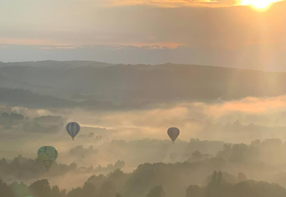 Les Hauts De Cordes Esterno foto
